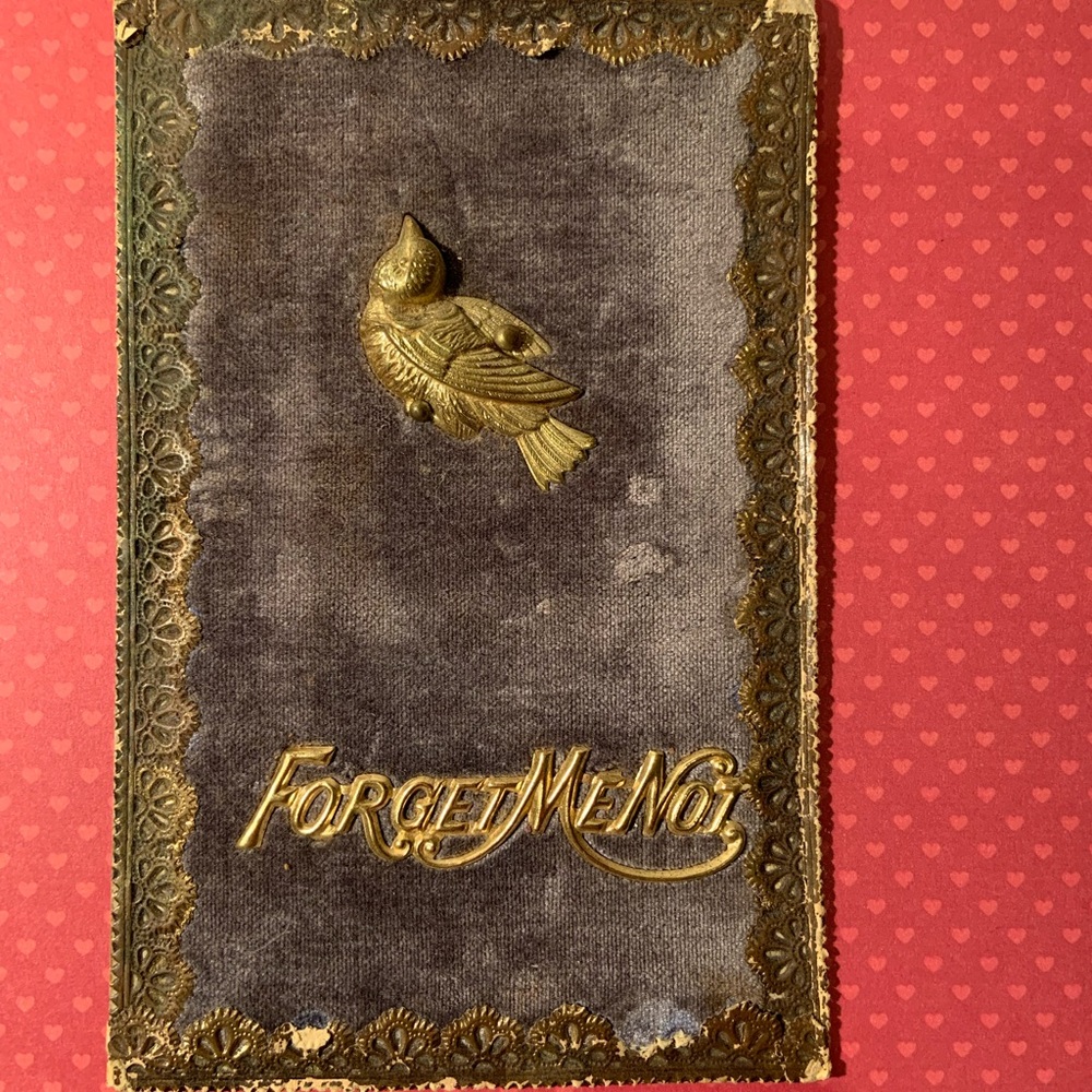 5 Antique Valentine’s Day Postcards - Picture 2 of 9